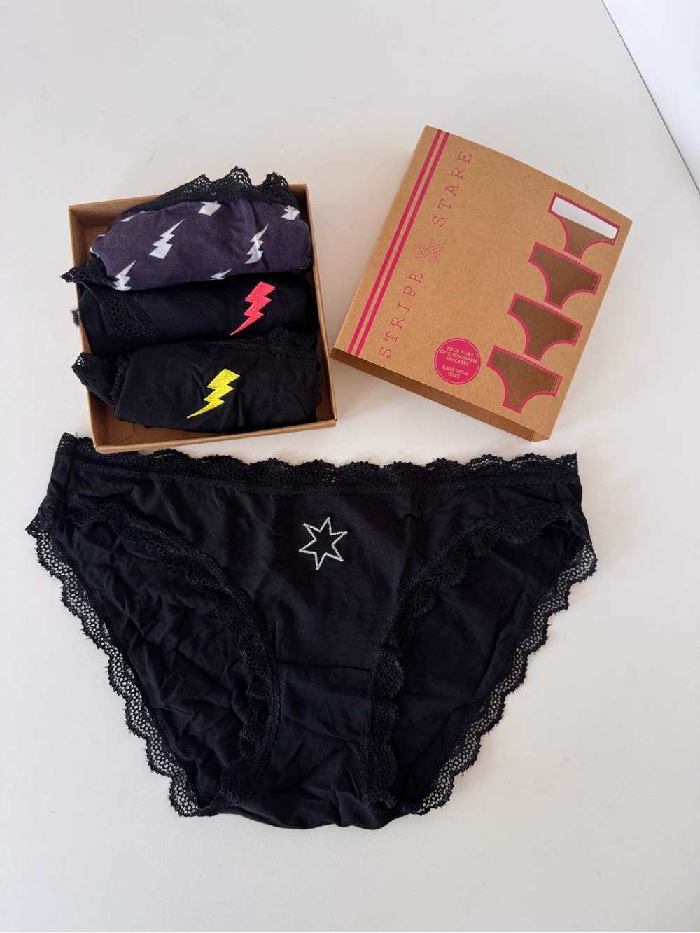 Stripe & Stare Women's Lace-Trim Bikinis - 4-Pack New in Box Size Large